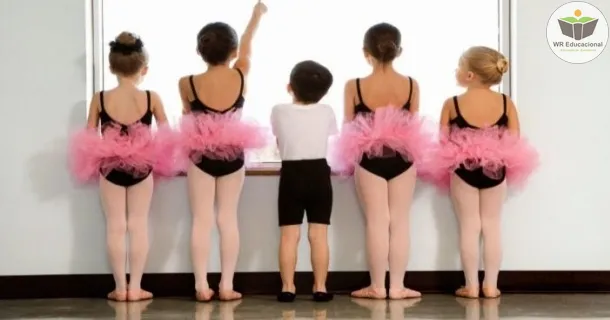 Curso Livre de dança na escola